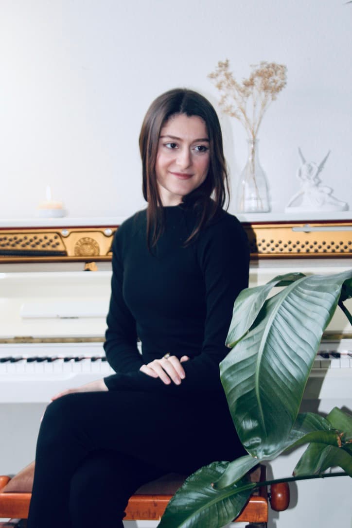 Ceren Soyer — piano and voice teacher in Hamburg